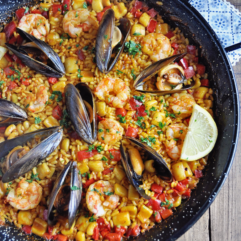 spanish seafood paella